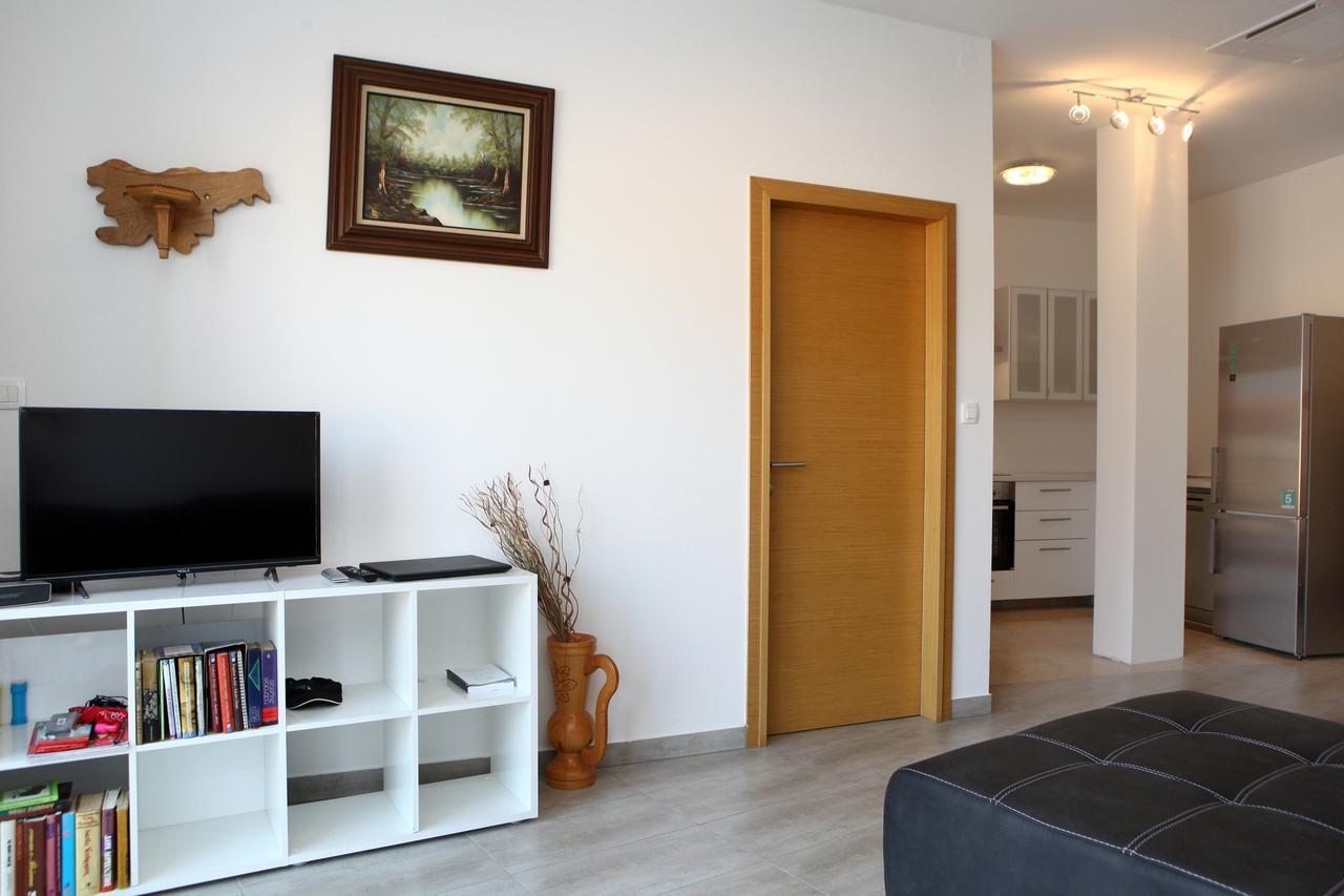 Charming San Simon Beach Apartment Jn Izola Exterior foto