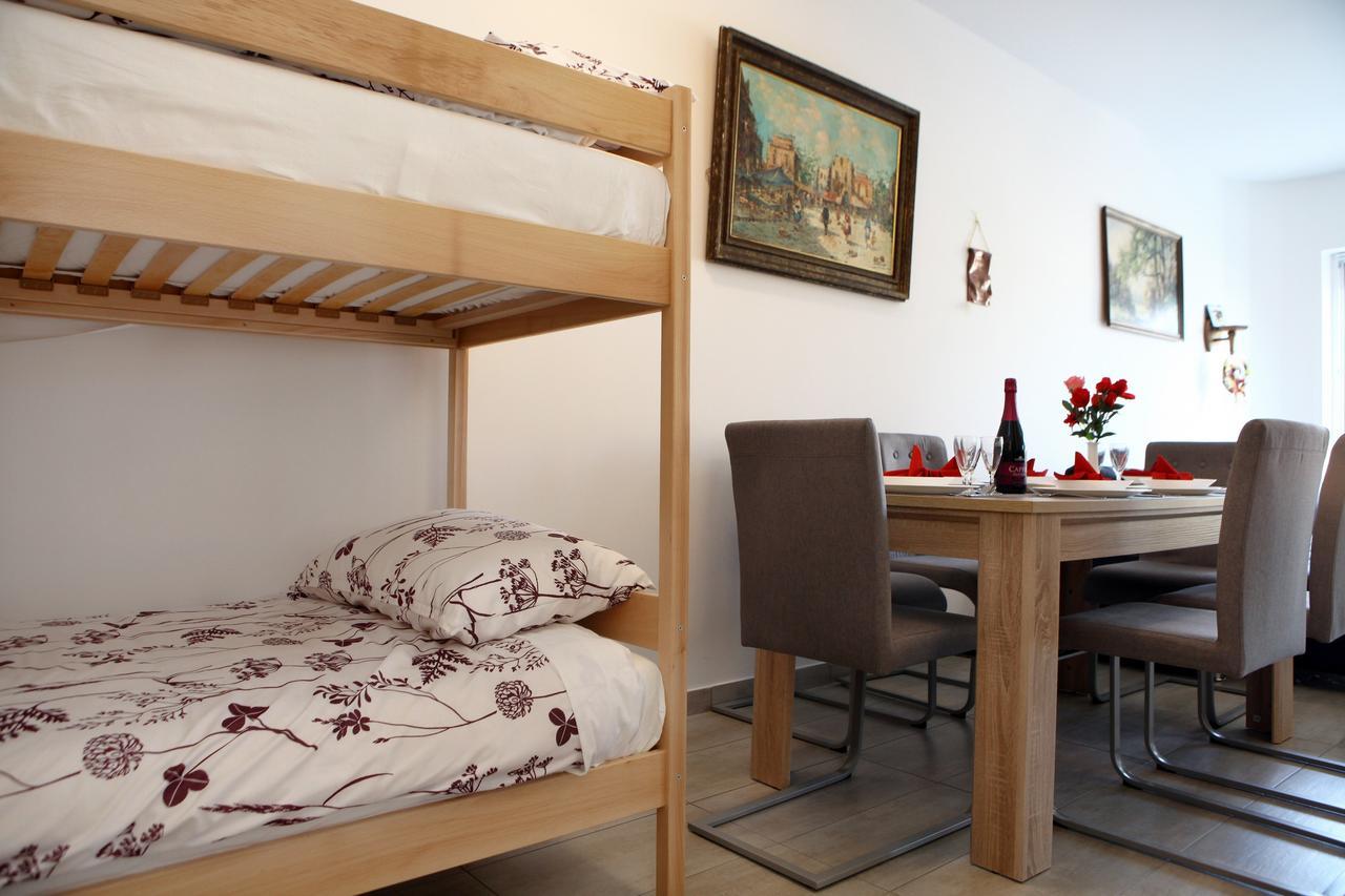 Charming San Simon Beach Apartment Jn Izola Exterior foto